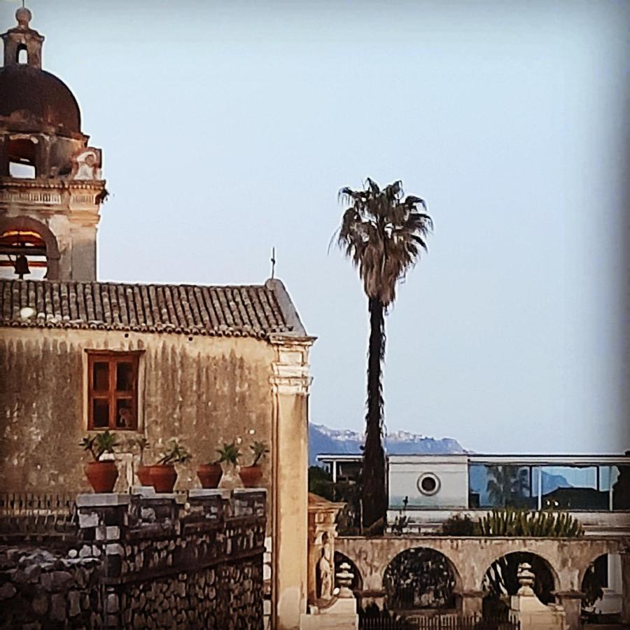 Taormina Private Apartment By Fragranza Di Sicilia Kültér fotó